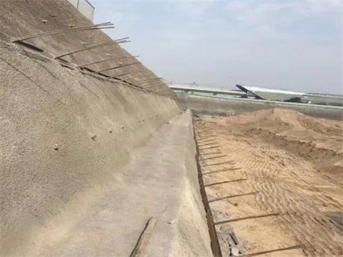 隆昌河道边坡加固